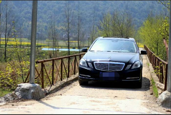 窄桥事故易发，如何安全通行丨交警在线