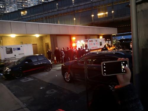 美国一男子中餐馆持锤行凶,美国华裔男子餐厅枪杀