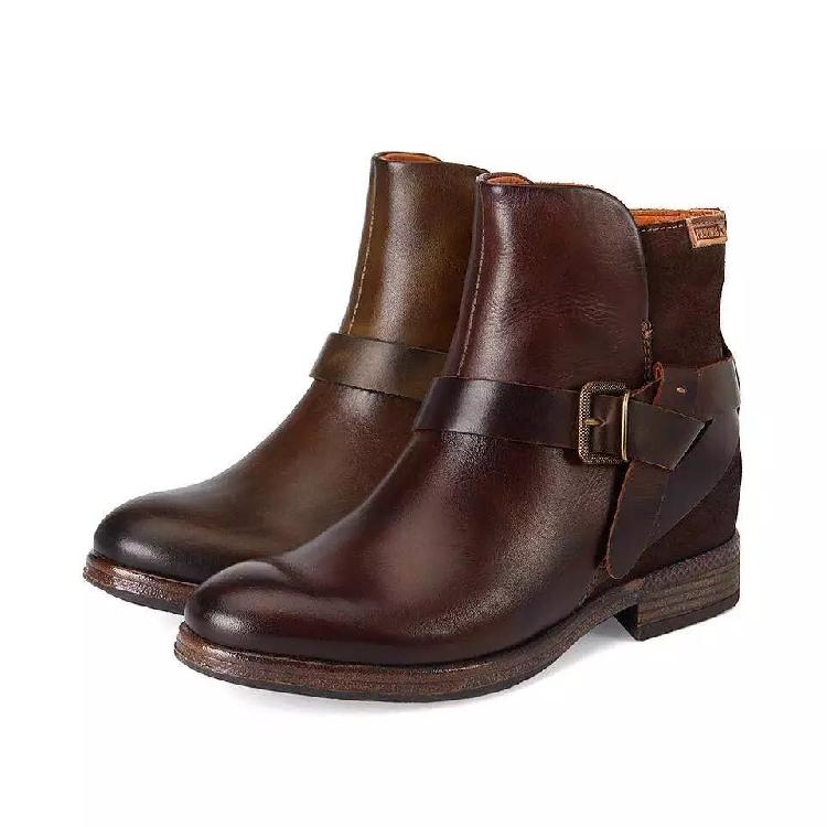 解放碑新世纪百货女装,解放碑新世纪女装