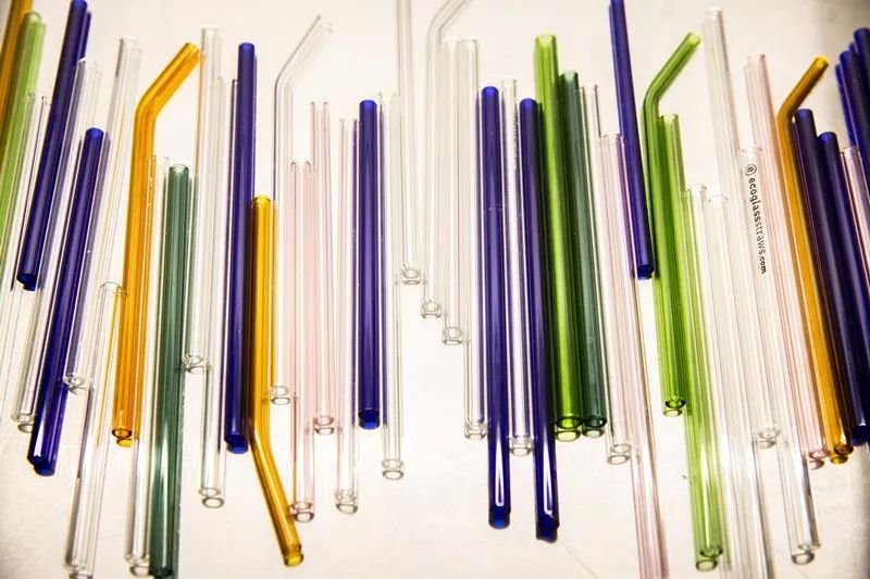00后要学会拒绝,为什么不让使用塑料吸管