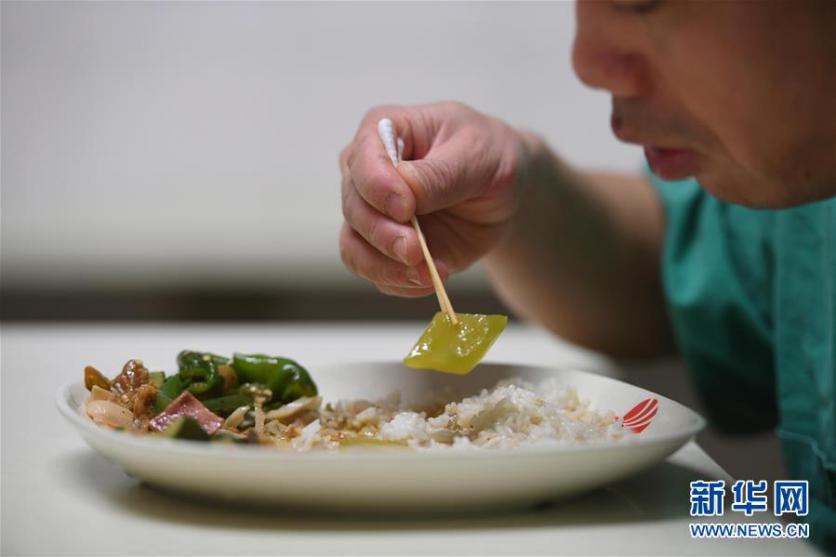 来者不拒!外科医生竟拿它们来练手