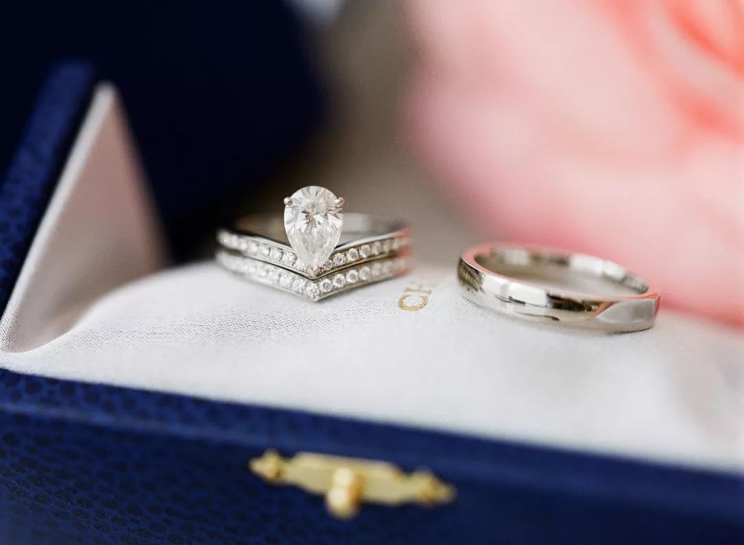 一克拉的dr钻戒大概多少钱,好的一克拉钻戒多少钱