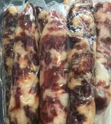 工厂过年放假发年货回来,带着公司发的年货回家过年