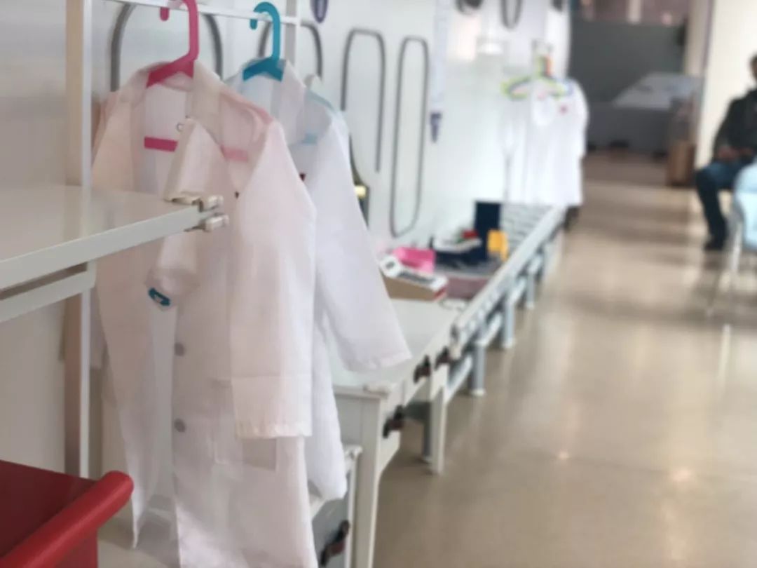 缃戠孩鍎跨璇婃墍,缃戠孩鍎跨鐪肩璇婃墍