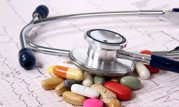 警惕除了头孢这些药配酒同样危险,除了头孢不能配酒还有哪些药