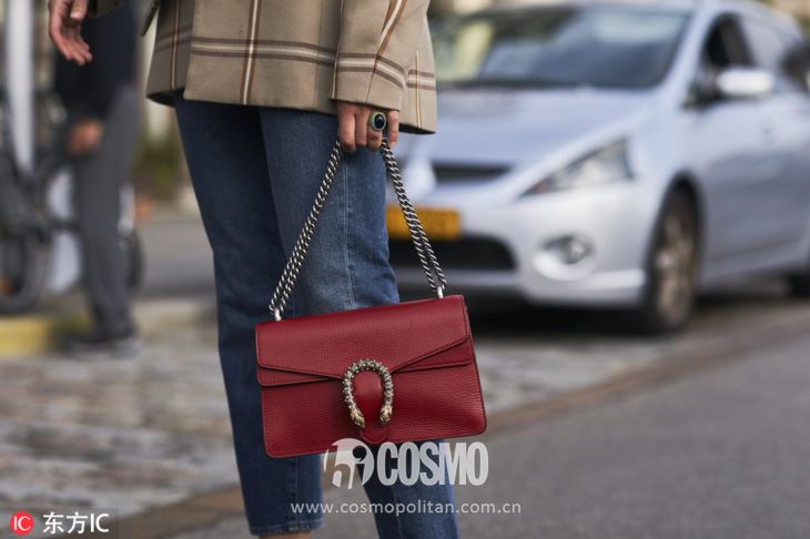 时髦办｜红色单品快入手，防水逆的功力可是一流！