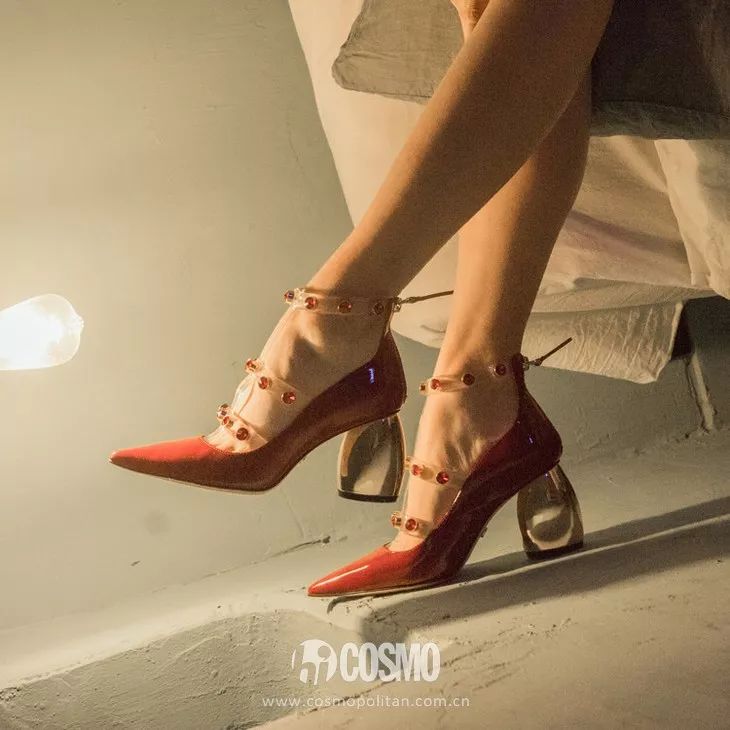 时髦办｜红色单品快入手，防水逆的功力可是一流！