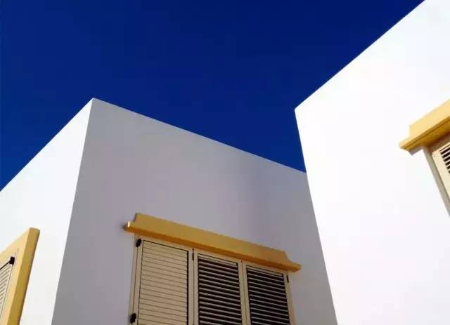 为什么星巴克的员工都不太热情,星巴克为什么服务员不热情