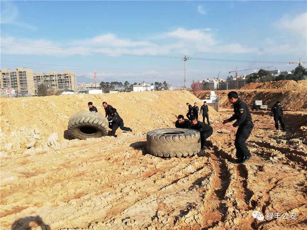 翻滚吧青春王牌对王牌,翻滚吧青春王牌对王牌华晨宇