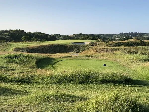 封面扉页目录故事,封面故事大全完整版