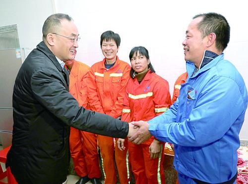 你们要的线人小姐姐来了!关注本周“线人播报”!