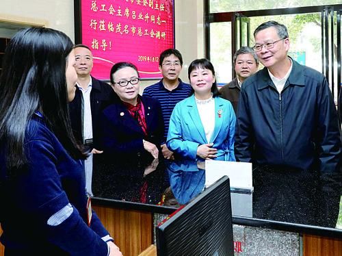 你们要的线人小姐姐来了!关注本周“线人播报”!