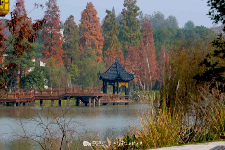 心中都要有属于自己的桃花源,我们终将抵达自己的桃花源
