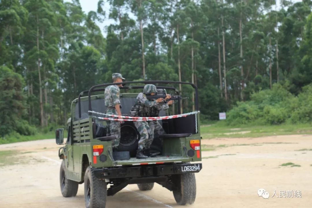 真实的特战女兵,首批特战女兵