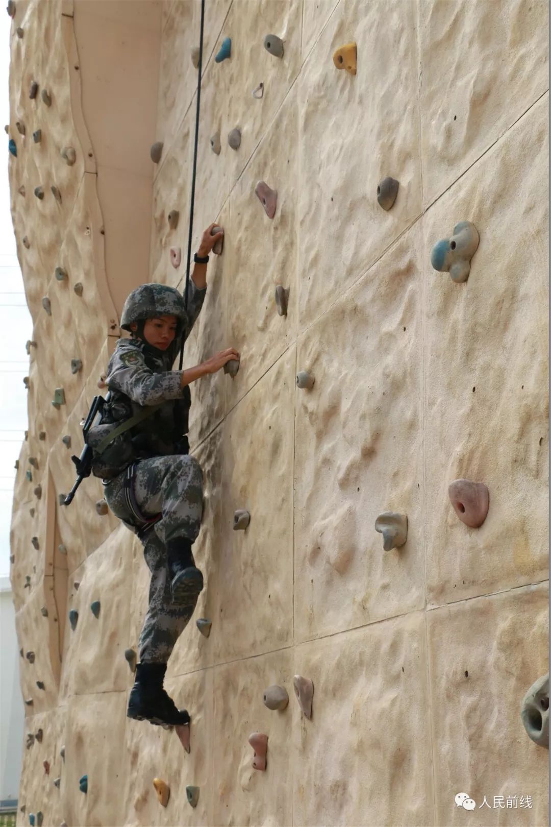 真实的特战女兵,首批特战女兵