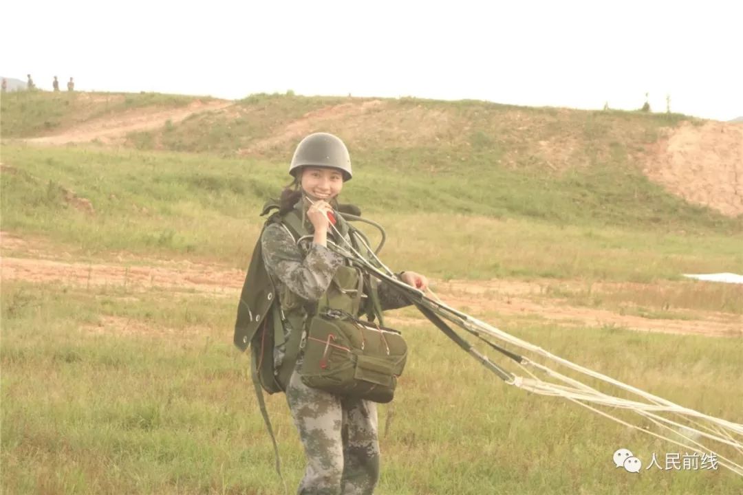 真实的特战女兵,首批特战女兵