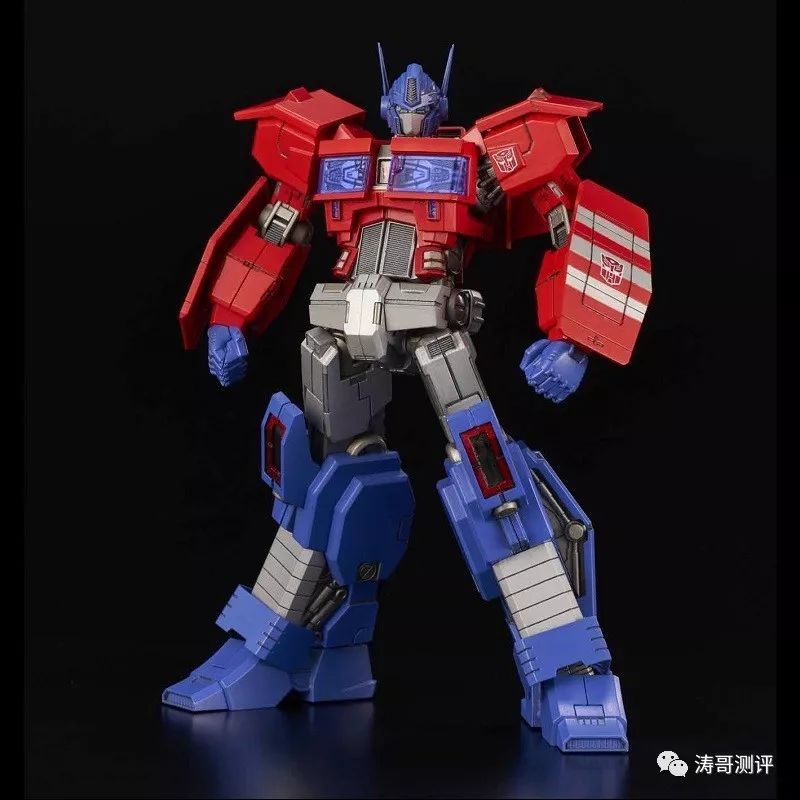 风雷擎天柱IDW拼装模型,idw漫画擎天柱造型