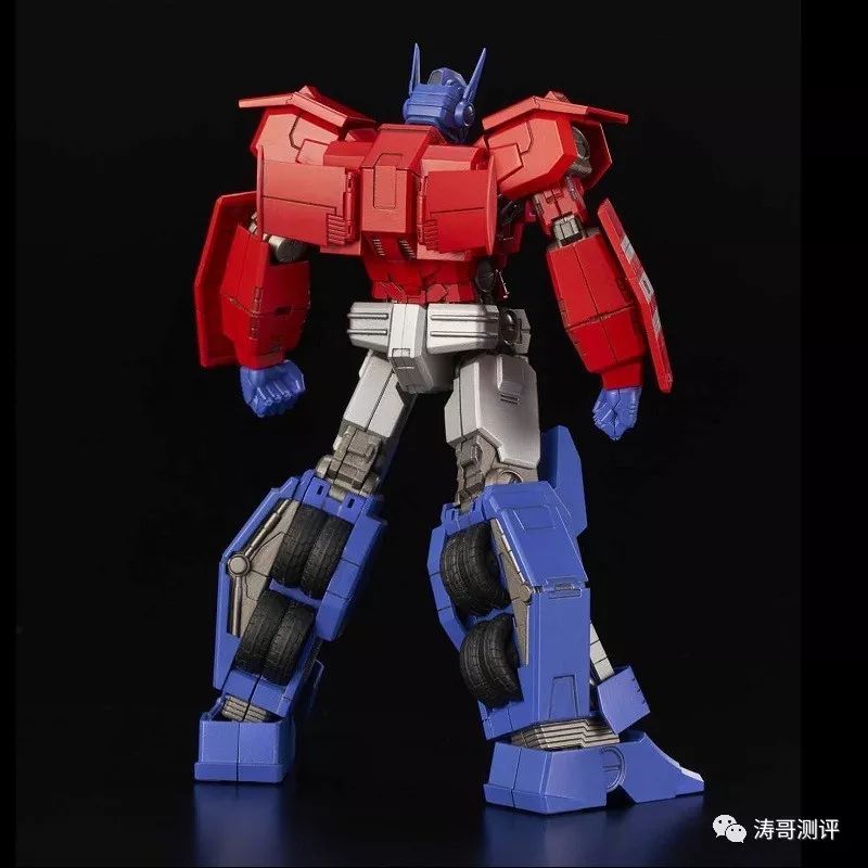 风雷擎天柱IDW拼装模型,idw漫画擎天柱造型