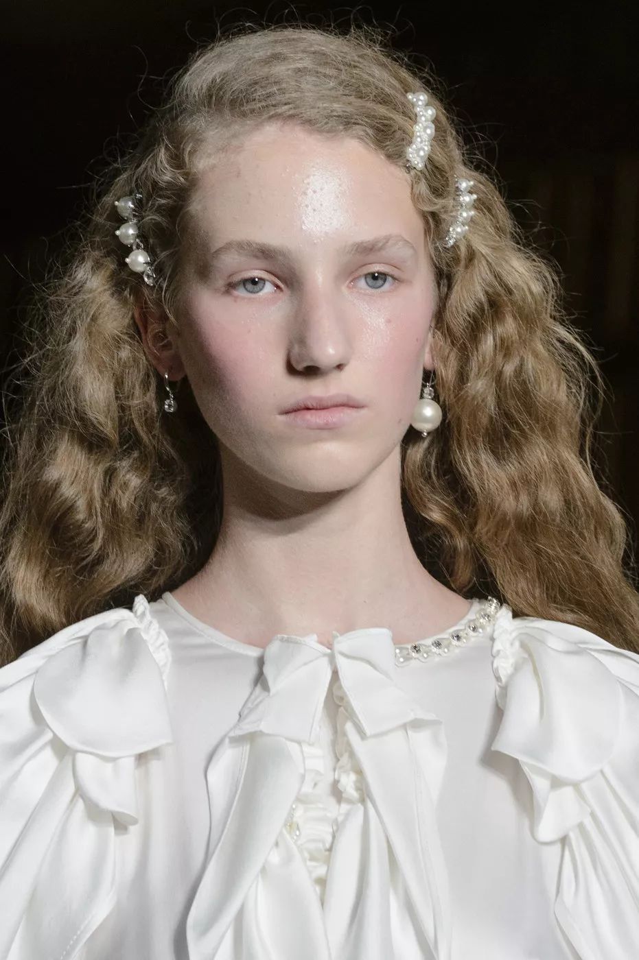 最近很火的珍珠发夹,高档精致轻奢珍珠发夹