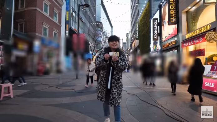 这个韩国人拿着5万韩币去了明洞，结果……