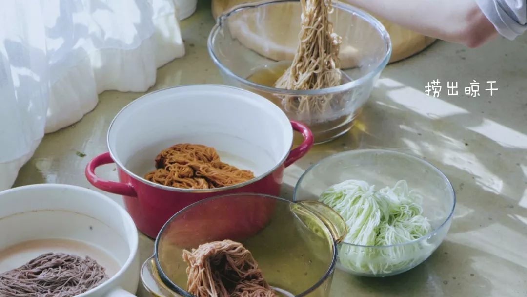 染毛线的正确方法,什么样的羊毛毛线可以手染