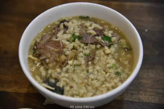 西安吃肉夹馍哪里最便宜,西安肉夹馍成都