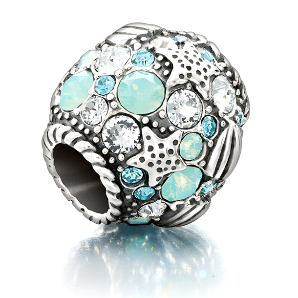 坚守水晶切割秘法缔造百年商业帝国施华洛世奇家族的新命题：上市筹钱搞电商