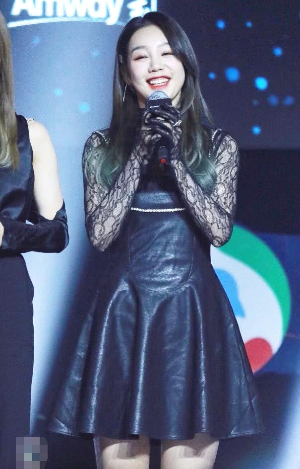 徐梦洁创造101第一次公演舞台sugar,徐梦洁创造101黄色套装