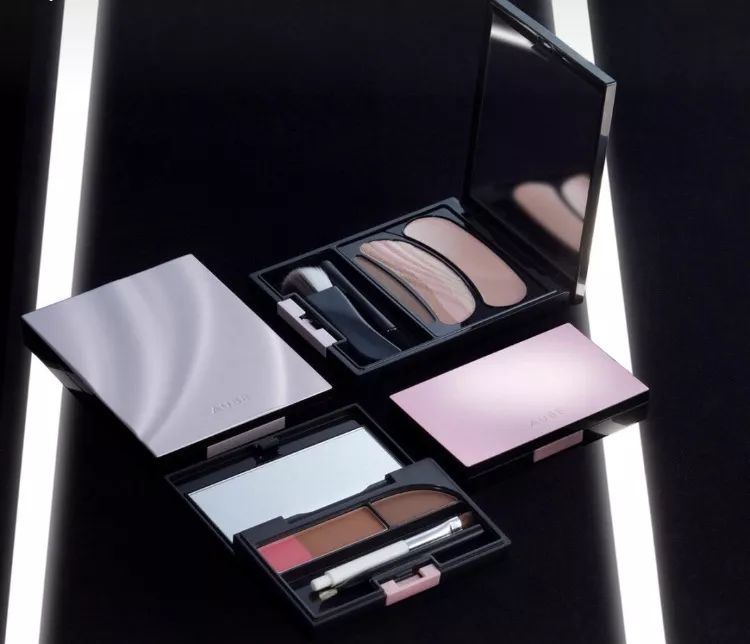 新年妆容造型高级感,新年圆脸元气妆容