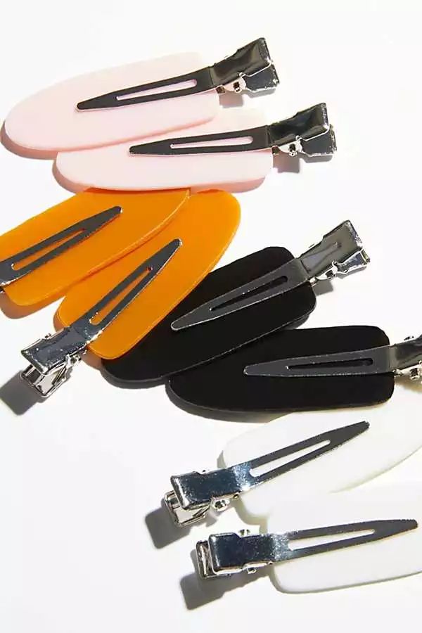 我最近|不戴Bra都没关系,不戴发夹不能出门……