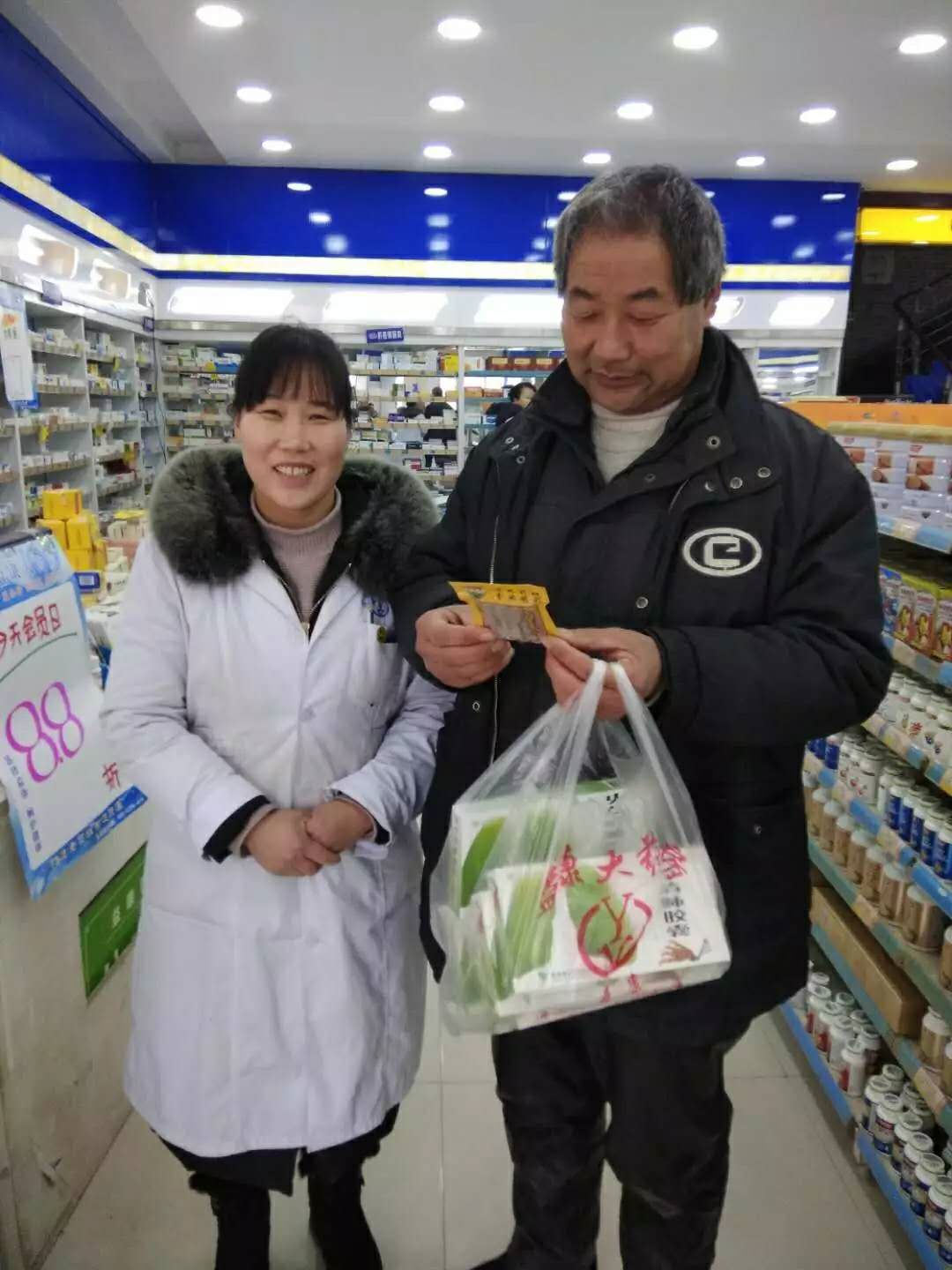 门店一日卖出40万盒连花清瘟,虫草清肺胶囊关联销售