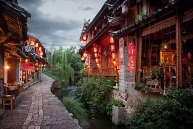 云南旅游全攻略自由行先去哪 (云南旅游自由行省钱攻略)