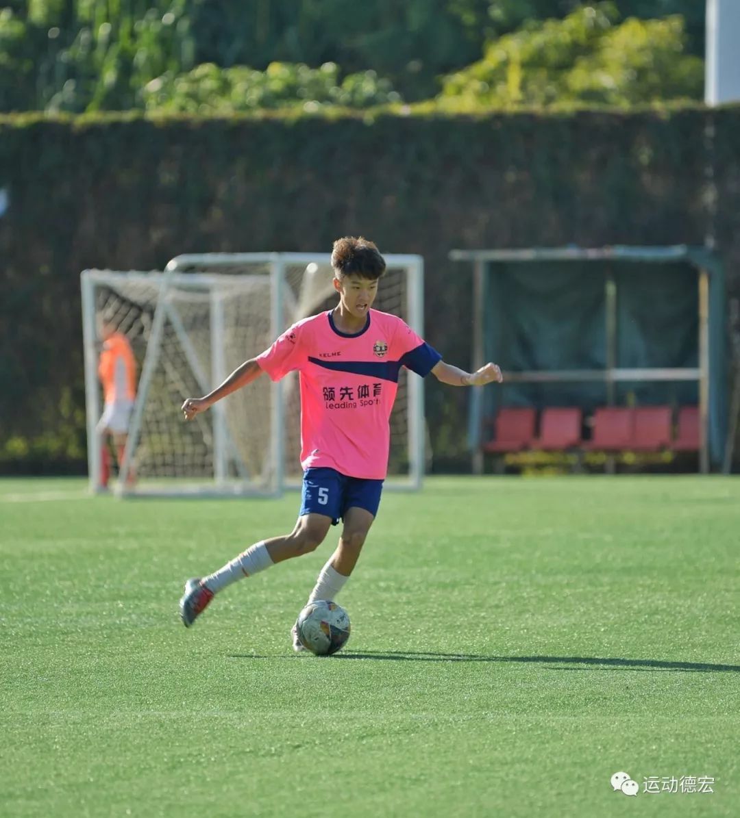 足球赛进入半决赛给孩子们加油,足球比赛开赛前给孩子们加油打气