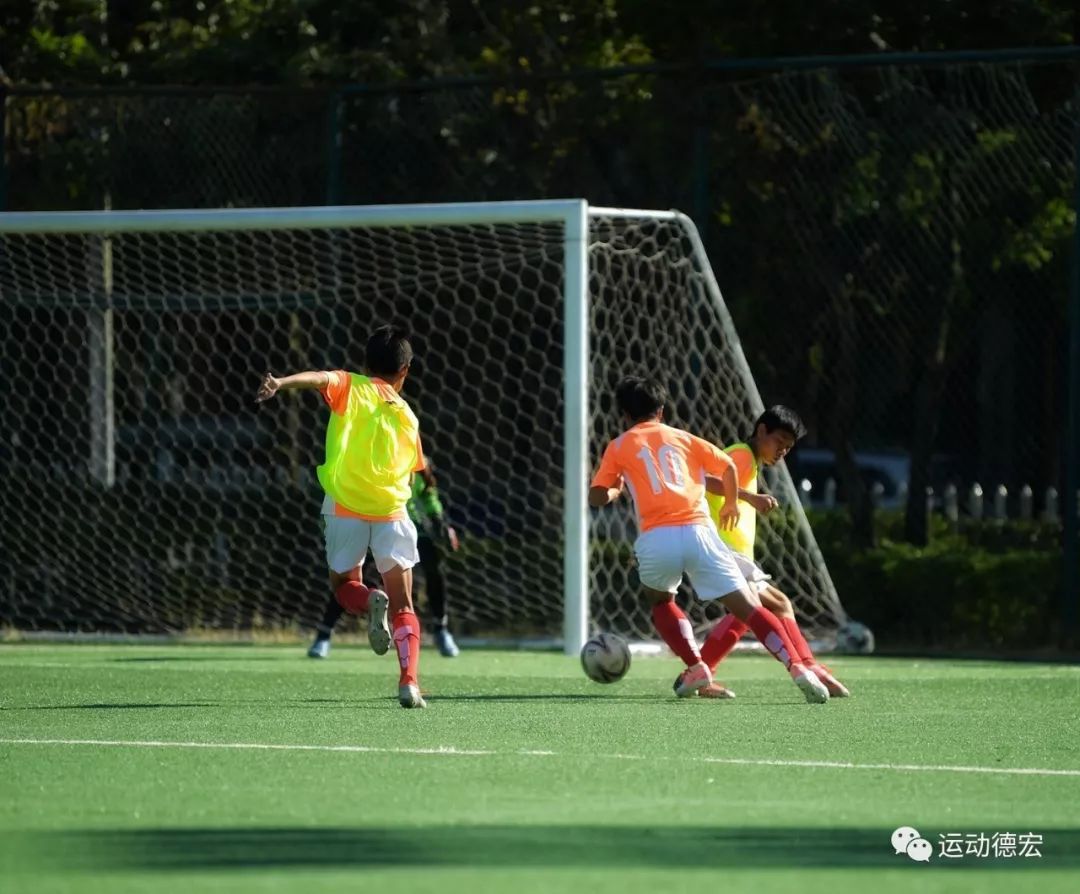 足球赛进入半决赛给孩子们加油,足球比赛开赛前给孩子们加油打气