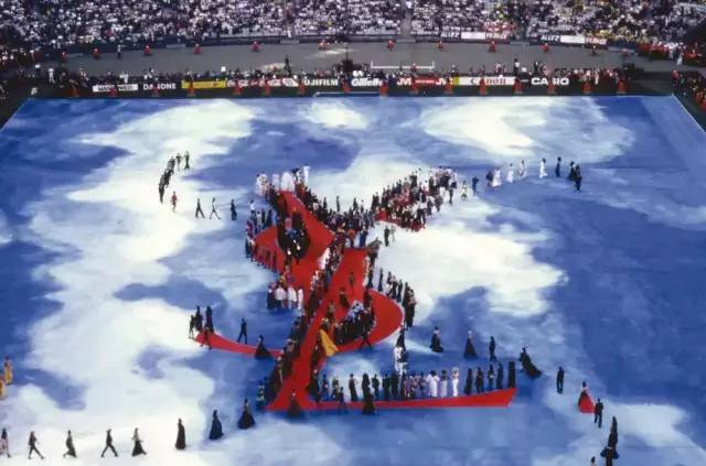 全世界的女人,全世界女人欠男人一个节日