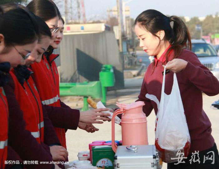 池州传递正能量,送上爱心物资传递温暖关爱