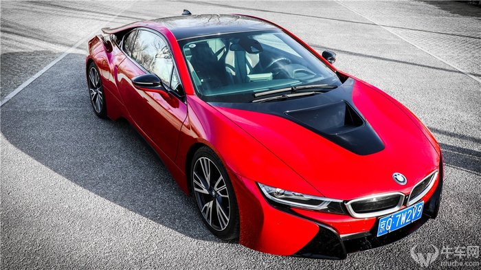 试驾宝马i8视频,宝马i8新款试驾