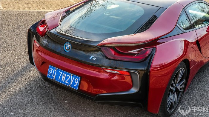 试驾宝马i8视频,宝马i8新款试驾