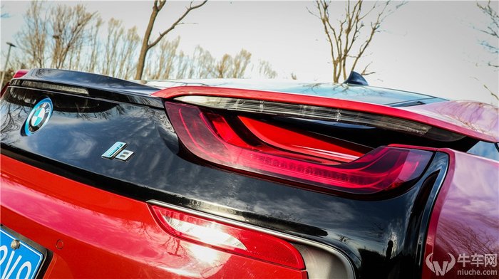 试驾宝马i8视频,宝马i8新款试驾