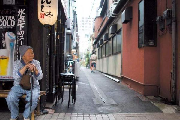 日本工作薪资排行,日本普通员工工资待遇