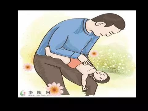 吞咽异物卡在嗓子里该怎么办,吃东西卡到喉咙用什么急救法