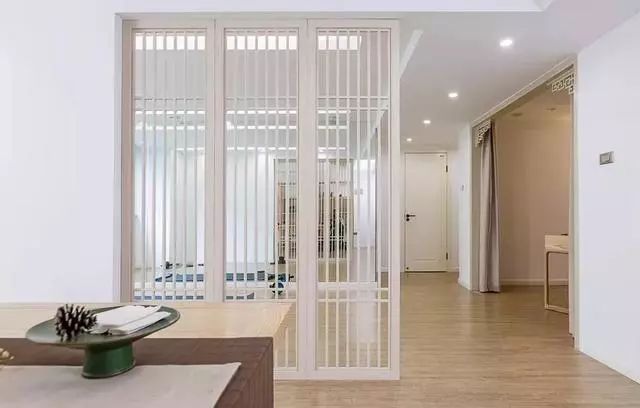 复式中式沙发背景墙,纯中式客厅挑空沙发墙