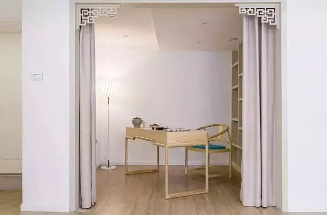 复式中式沙发背景墙,纯中式客厅挑空沙发墙