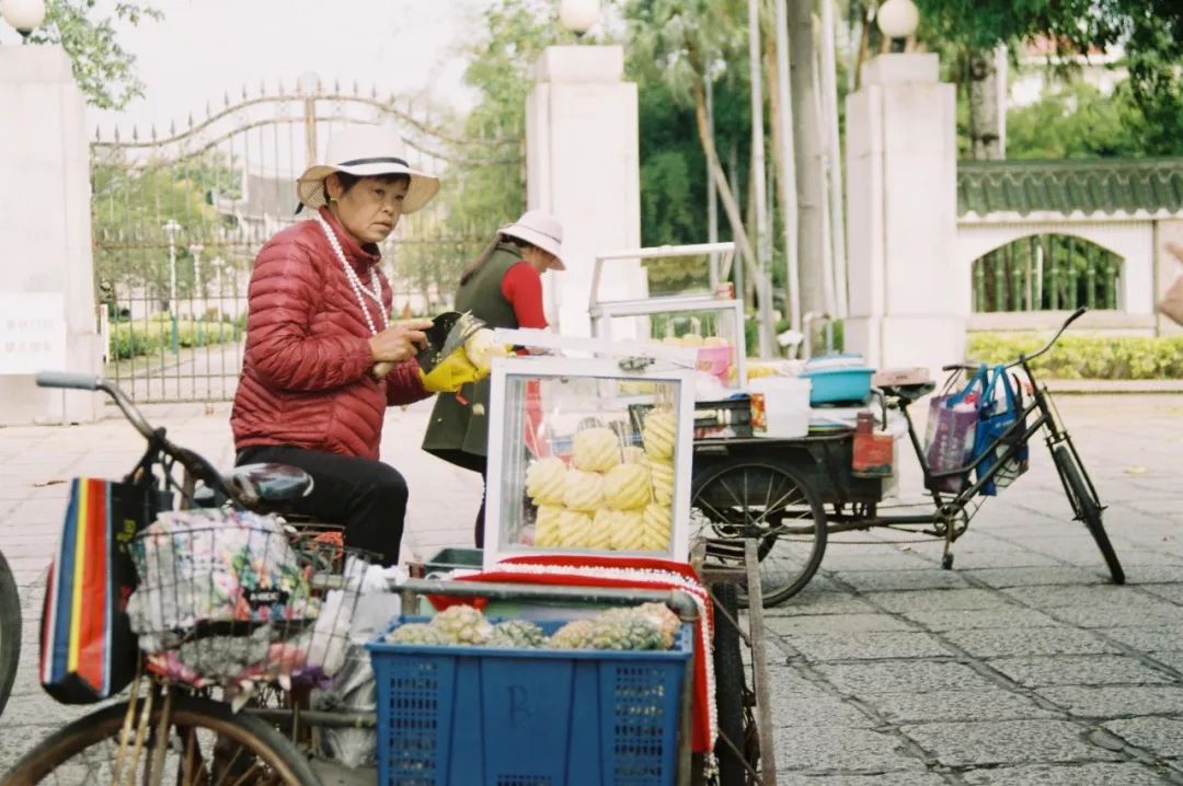 文艺渔村中的海上浮城，希尔顿旗下这家设计感满分的小鲜肉酒店，颜值爆炸！