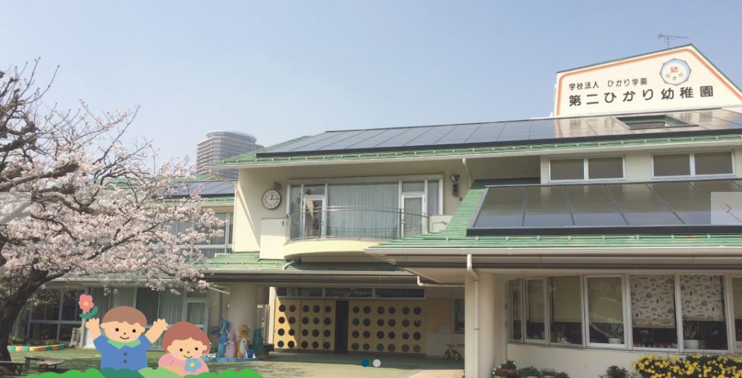 某日本幼儿园不分男女，必须裸着上身上课！家长却挤破头想把孩子送进去……