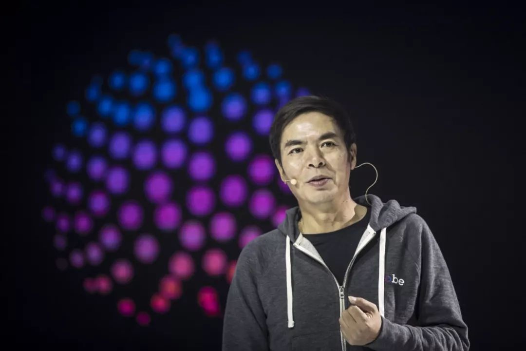 微信之父张小龙是湖南邵阳人,微信之父张小龙一天的工资多少钱