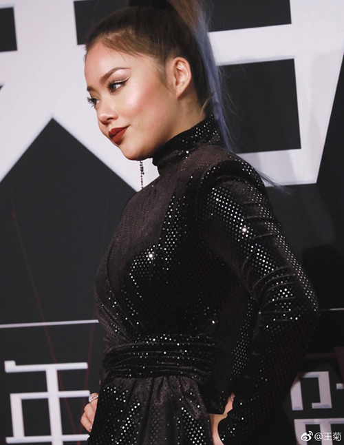 口红王子王菊化妆过程,王菊是不是真的红了