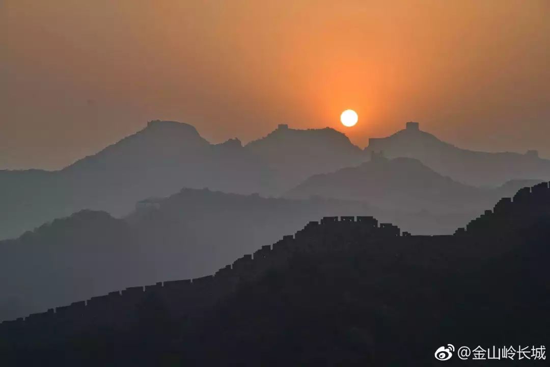 金山岭长城日出美景视频,金山岭长城元旦时看日出最佳地点