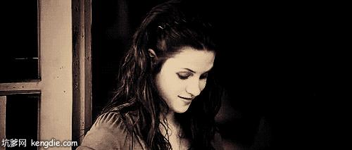 用它洗澡不用搓就干净,用它洗澡持久留香