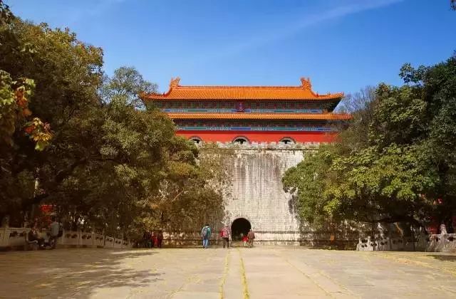 逛不完的古迹、讲不尽的传奇，这座城市你了解多少？